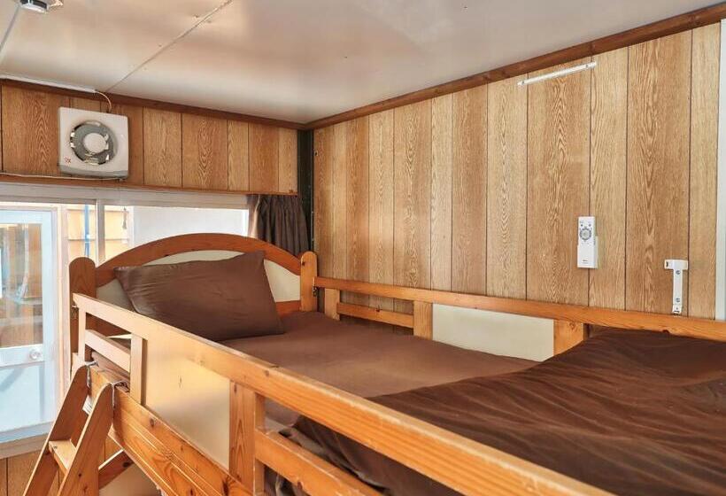 패밀리 룸, Hamby Resort