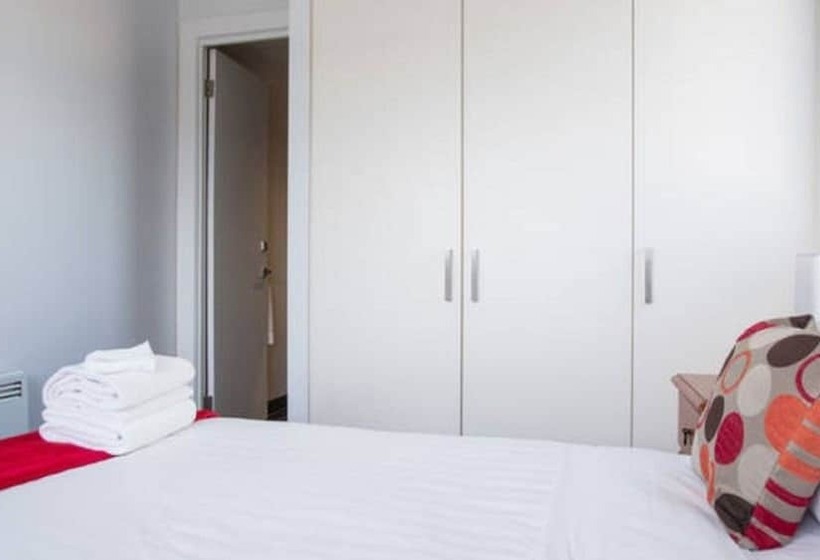 침실 2개 디럭스 아파트, Harbour Town Apartment