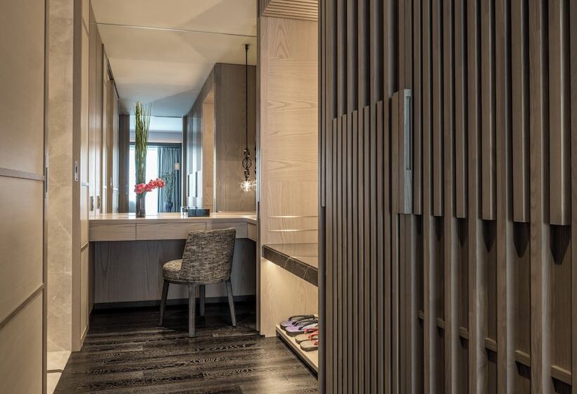 Люкс, Four Seasons Hotel Kyoto
