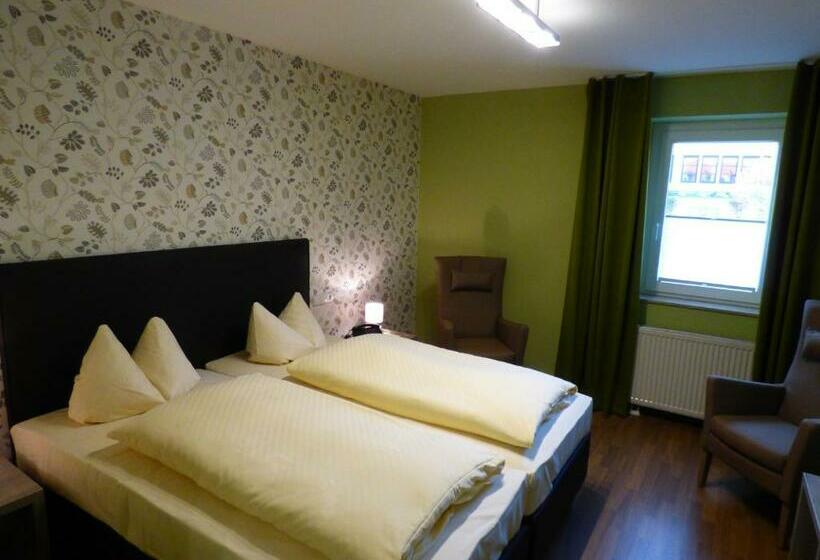 Номер Стандарт, Zum Kronprinzen Hotel Garni