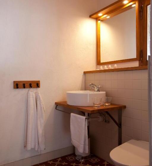 Четырехместный Номер Стандарт, Langley Hotel La Vieille Ferme