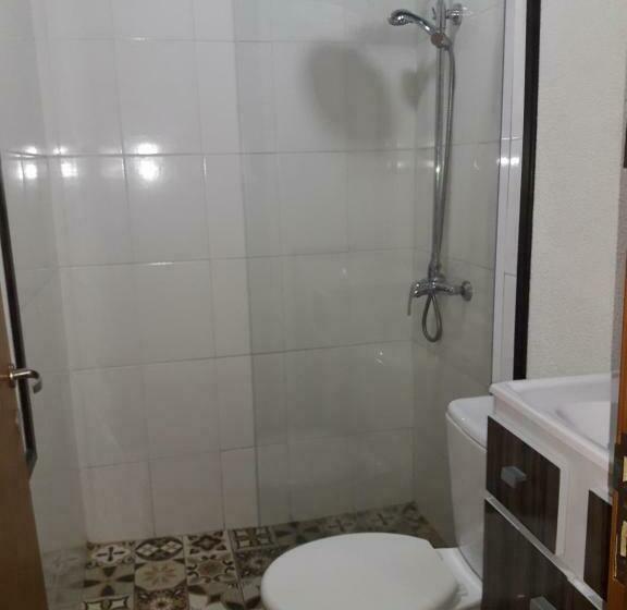 Номер Стандарт Трехместный, Petit Hotel Caraguata
