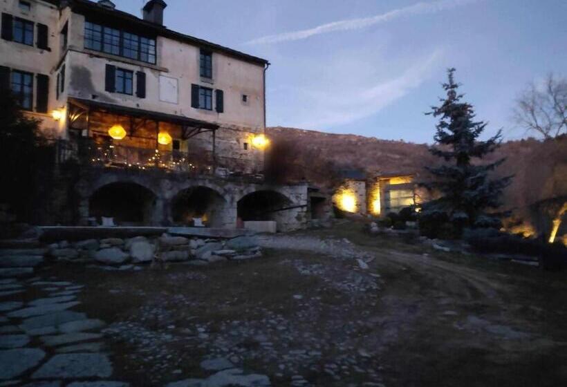 Дом 1 Спальня, Le Château Brangoly