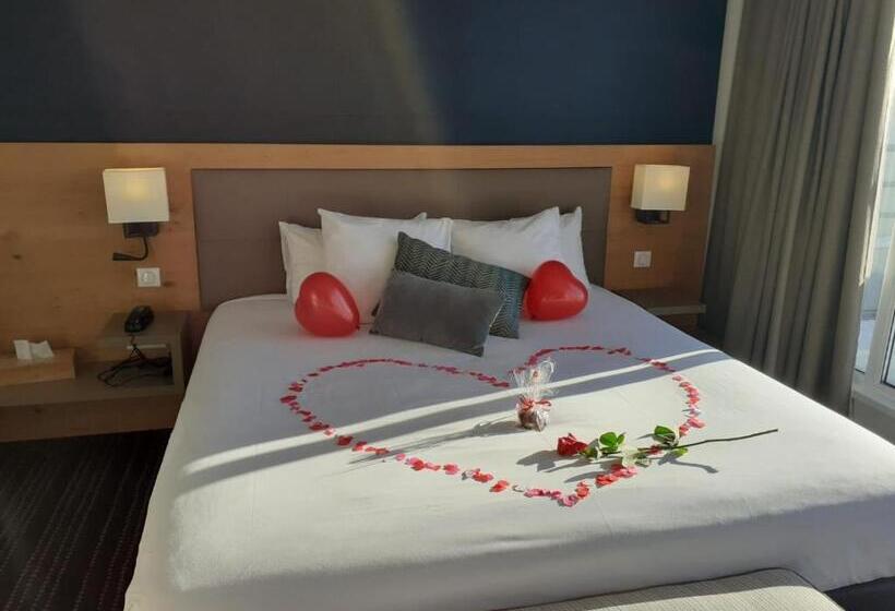 Номер Superior, Le Lodge Brit Hotel Strasbourg Zenith