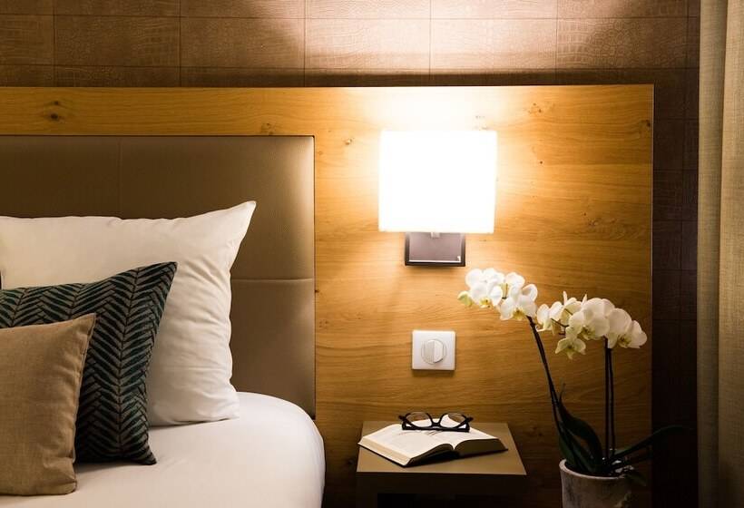 Номер Комфорт, Le Lodge Brit Hotel Strasbourg Zenith