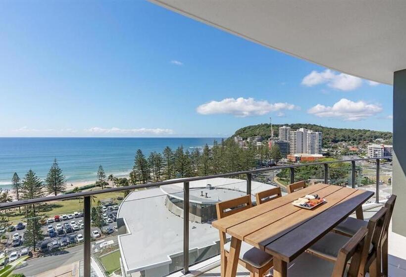 آپارتمان ممتاز سه‌خوابه رو به دریا, Ambience On Burleigh Beach