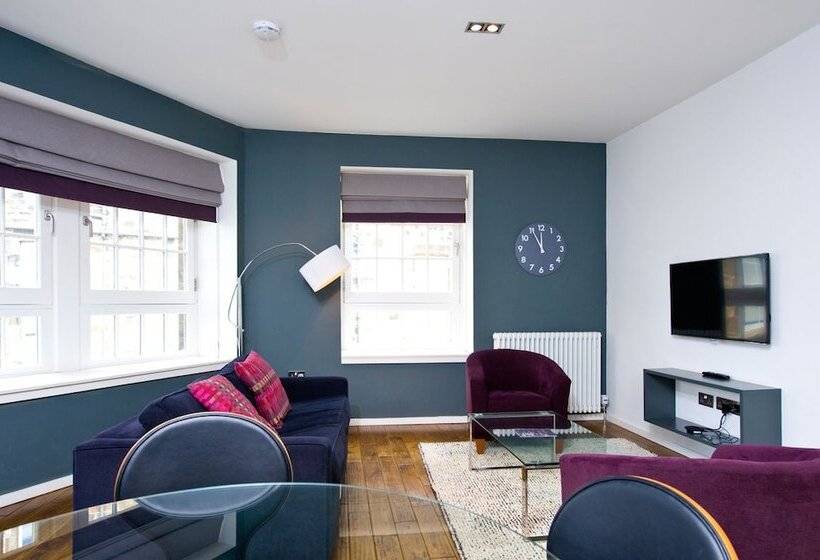 דירת חדר, Destiny Scotland  The Malt House Apartments