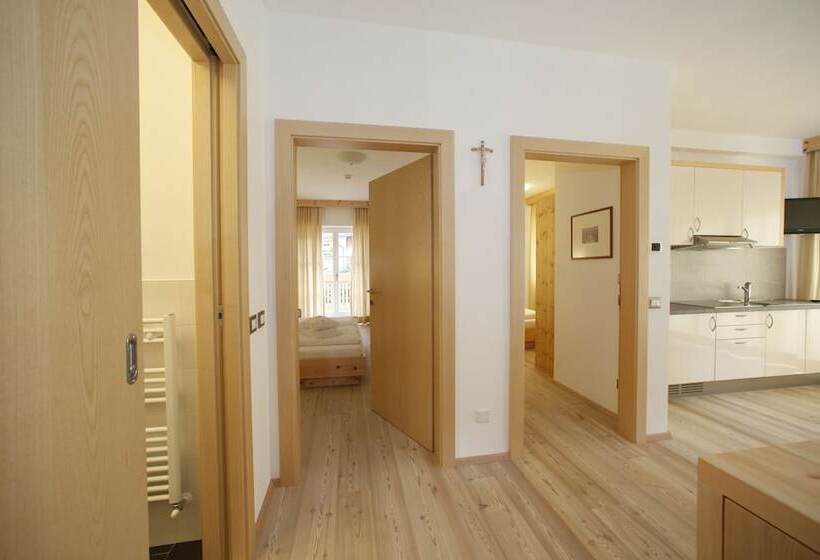 Апартаменты Comfort 2 Спальни, Christophorus Mountain Residence