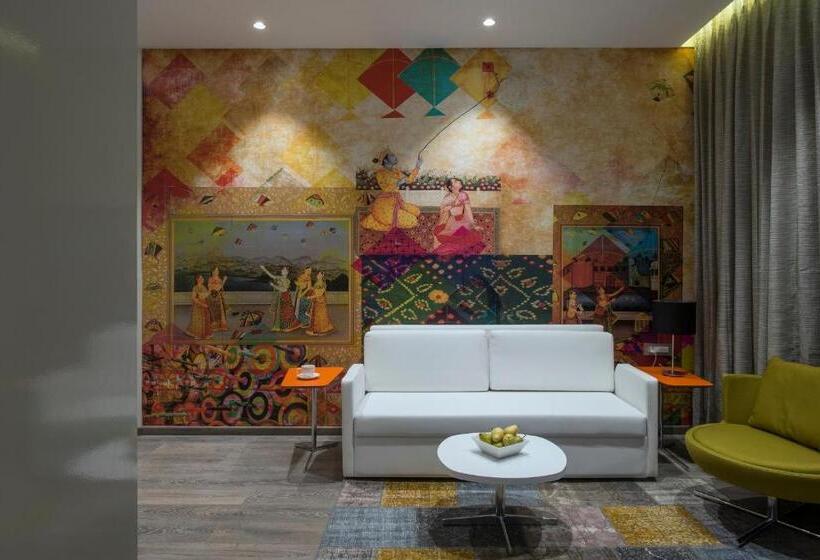 Люкс, Eastin Residences Vadodara