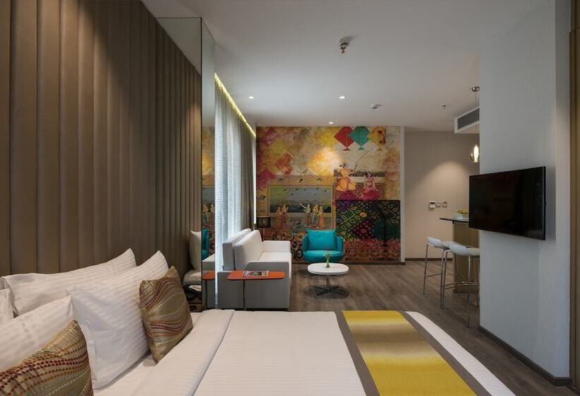 Студио Стандарт Кровать Кинг, Eastin Residences Vadodara