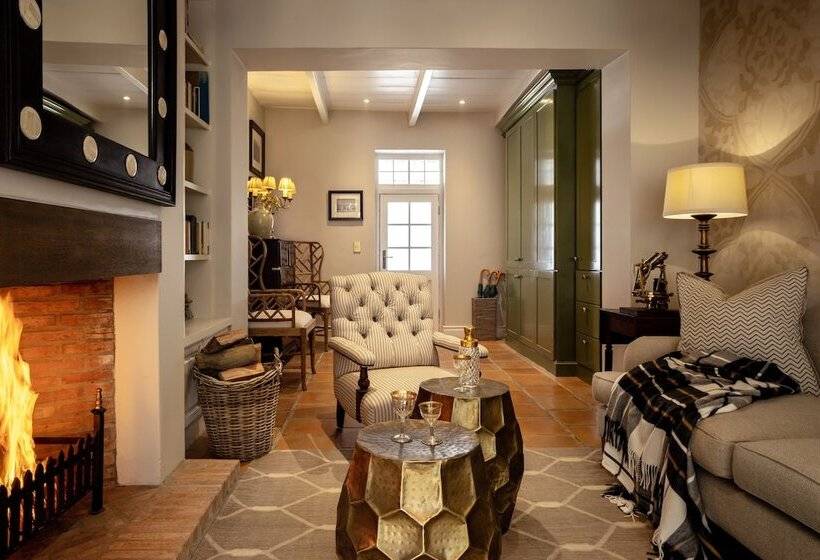 Люкс Повышенной Комфортности, Akademie Street Boutique