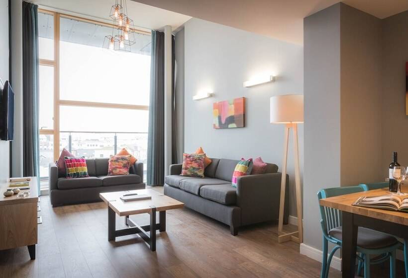 Апартаменты 2 Спальни, Talbot Suites At Stonebridge