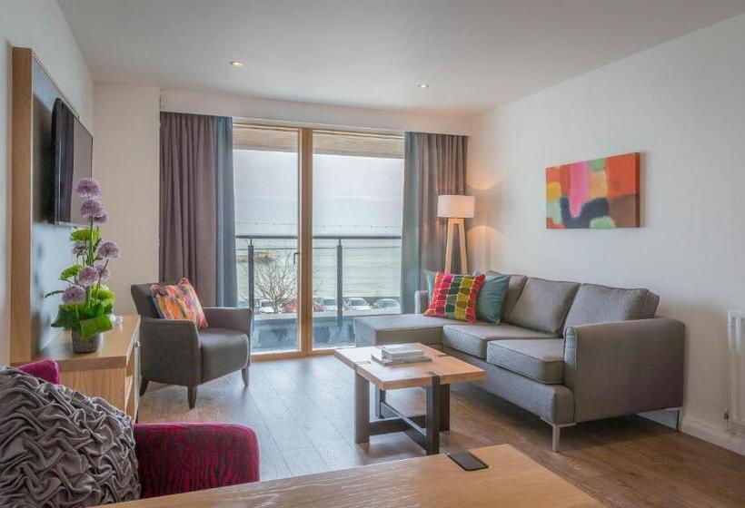 Апартаменты 3 Спальни, Talbot Suites At Stonebridge