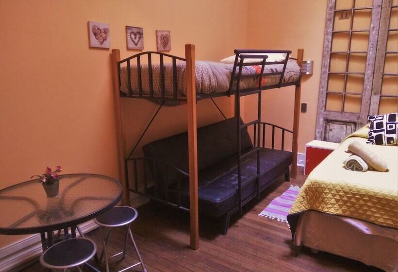 스탠다드 트리플 룸, Santiago Backpackers