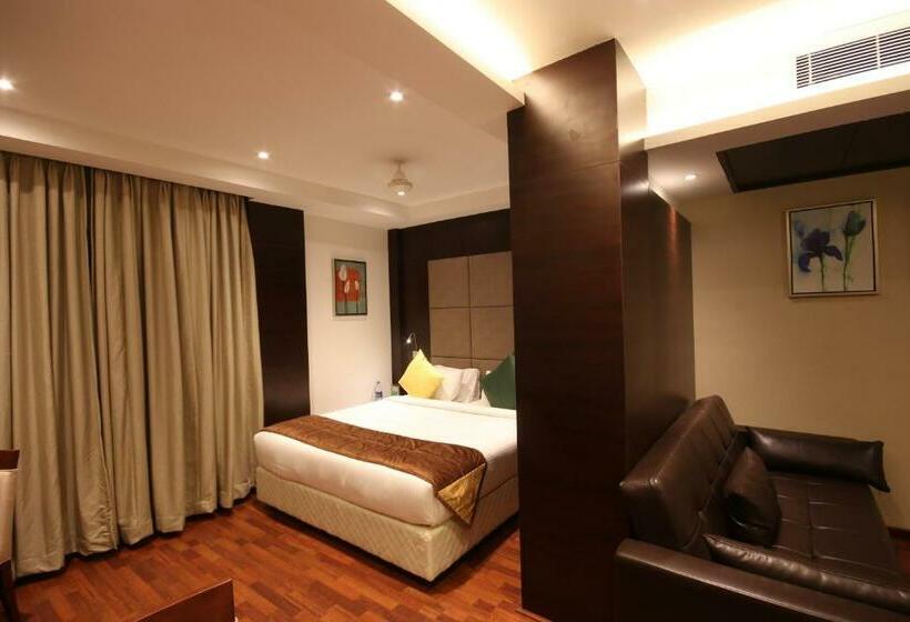 Family Suite, Khanna Fiesta