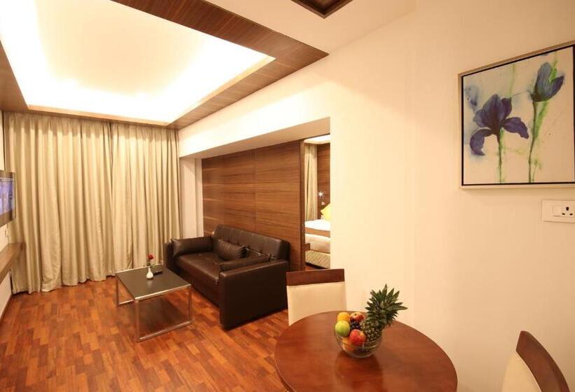 Family Suite, Khanna Fiesta