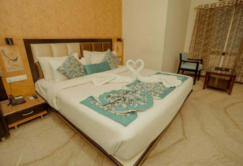Quarto Deluxe, Yois