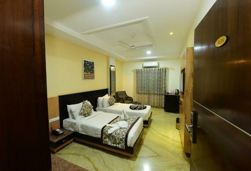 Quarto Deluxe, Yois
