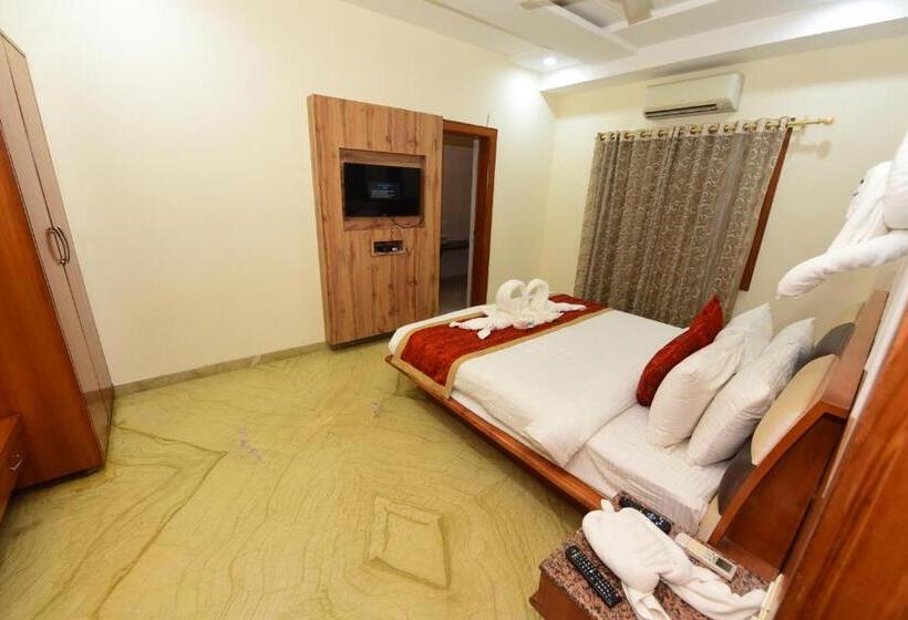 Quarto Estandar, Yois