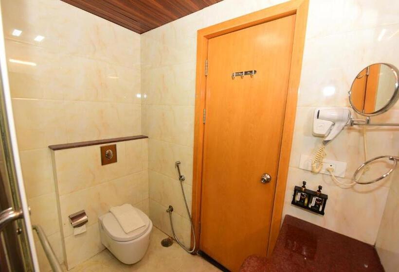 Quarto Deluxe, Yois