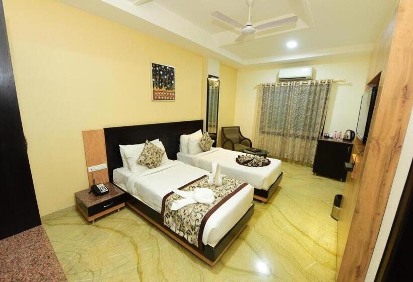 Quarto Deluxe, Yois