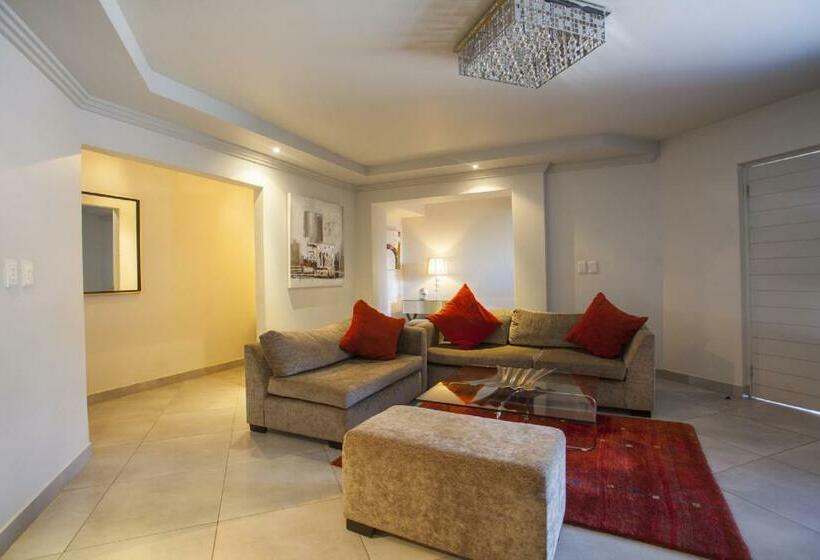 Apartamento Executivo 1 Dormitório, Villa Moyal