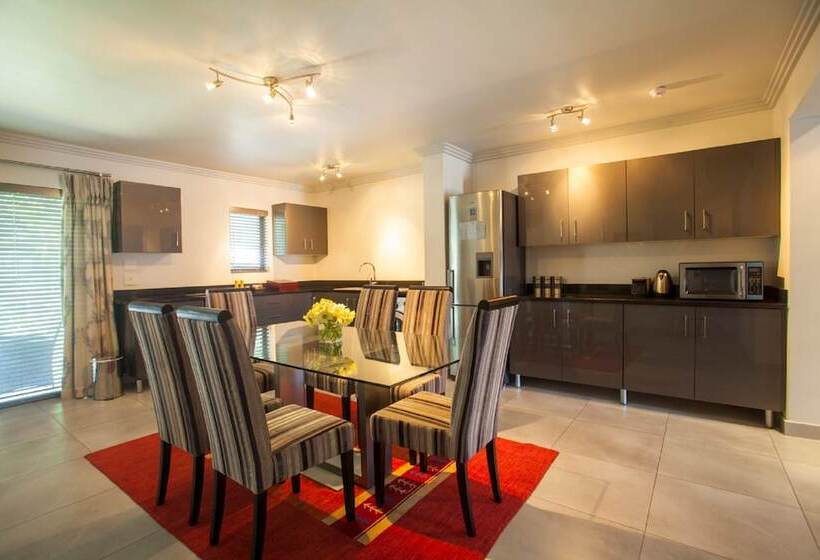 Apartamento Executivo 1 Dormitório, Villa Moyal
