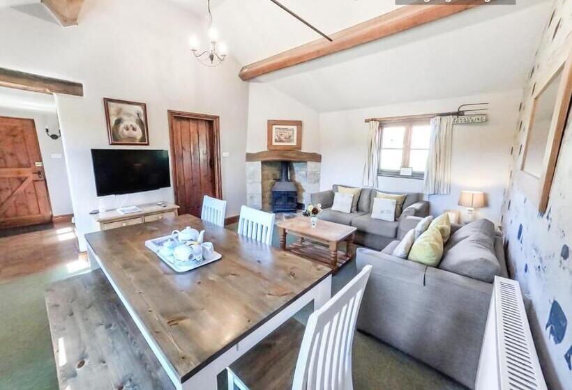 Хижина, Beeches Farmhouse Country Cottages & Rooms