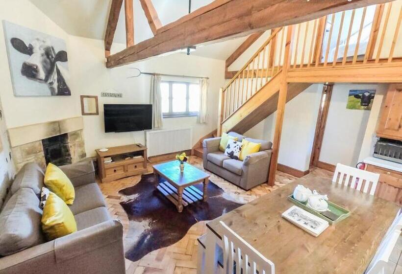 Дом 2 Спальни, Beeches Farmhouse Country Cottages & Rooms