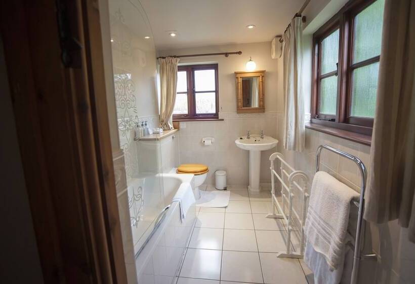 Дом 1 Спальня, Beeches Farmhouse Country Cottages & Rooms