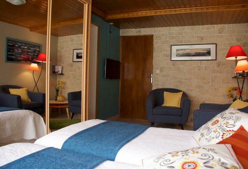 Номер Стандарт с Террасой, La Coustille Chambres Et Table D Hôtes