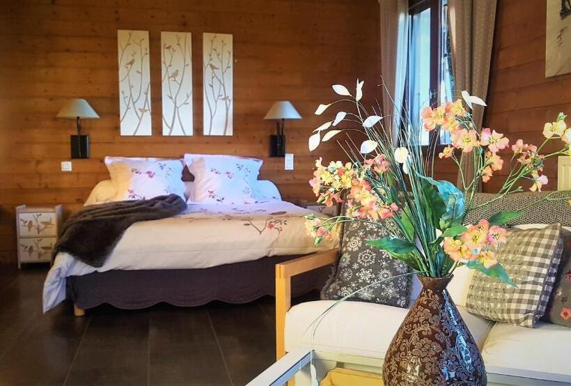 Семейный Номер Вид на Горы, La Coustille Chambres Et Table D Hôtes