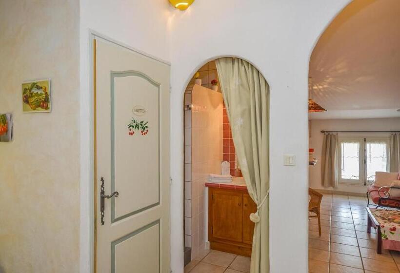 ファミリールーム, Chambres D Hôtes Le Colombier