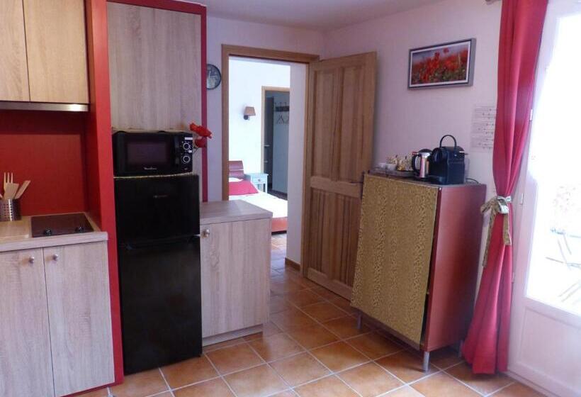 Номер Стандарт с Террасой, Gite Du Pagoulin  Chambres D Hotes