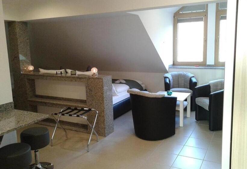 Quarto Quádruplo Clássico, Dzt Schwarzwaldhotel Garni
