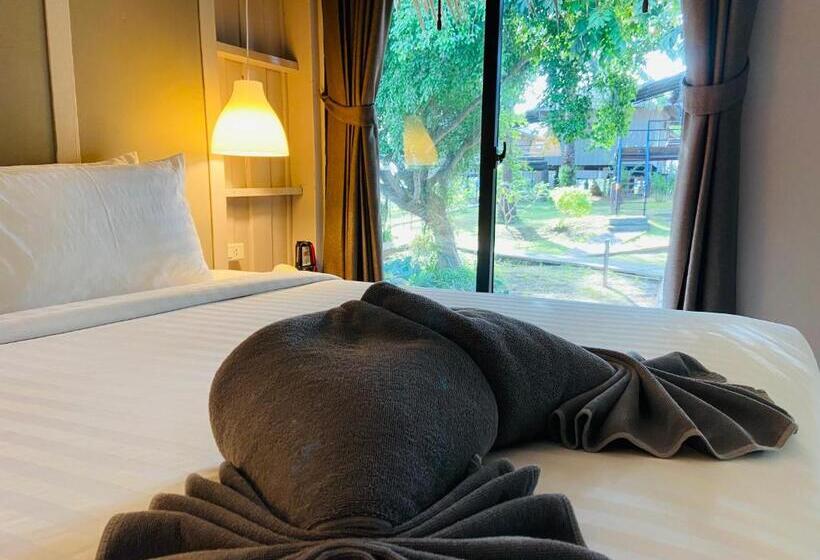 Бунгало Стандарт Вид на Сад, Hip Seaview Resort @ Phi Phi