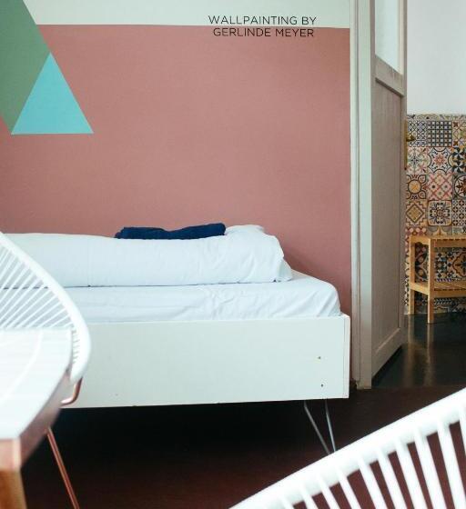 חדר סטנדרט לשלושה, Hostel & Garten Eden