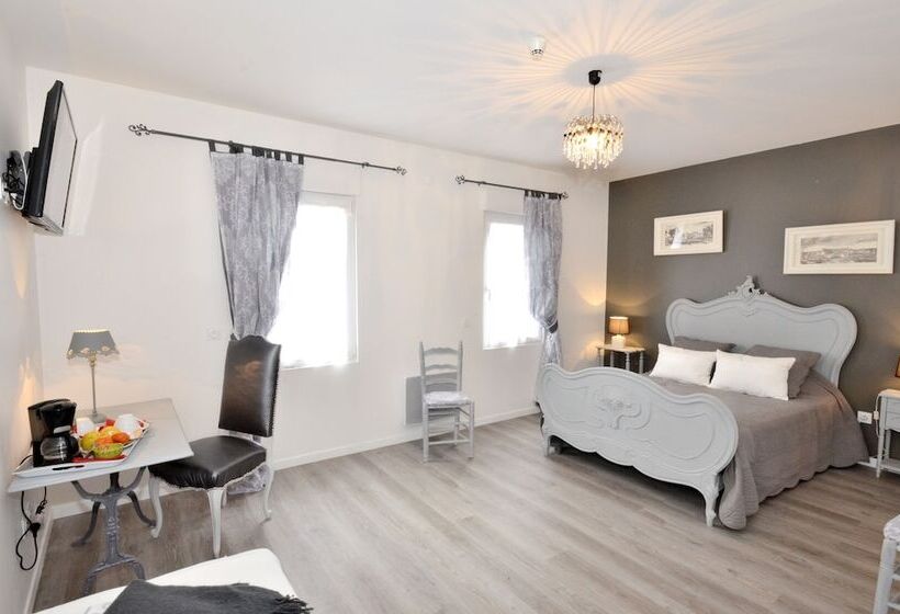 Номер Стандарт Трехместный, De La Villa Biron