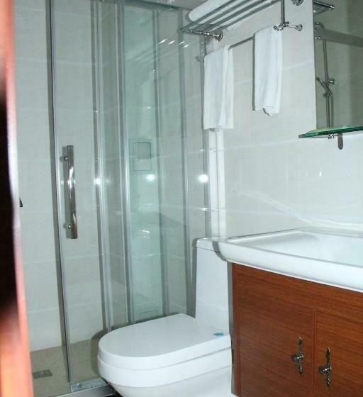 Junior Suite, Firuz
