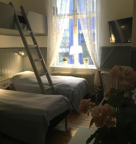 Quarto Triplo Estandar, L Kungsängstorg