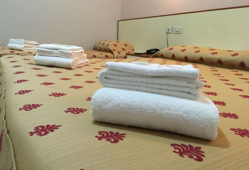 스탠다드 트리플 룸, Albergo La Posta Arezzo