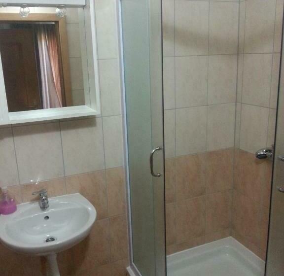 اتاق استاندارد, Guest House Robi