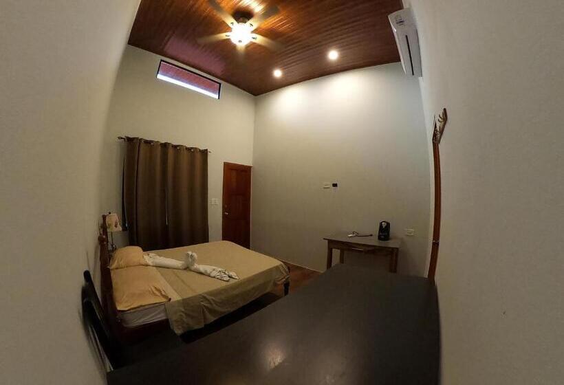 Quarto Estandar, Laureles Collection Uvita   Cabinas Los Laureles