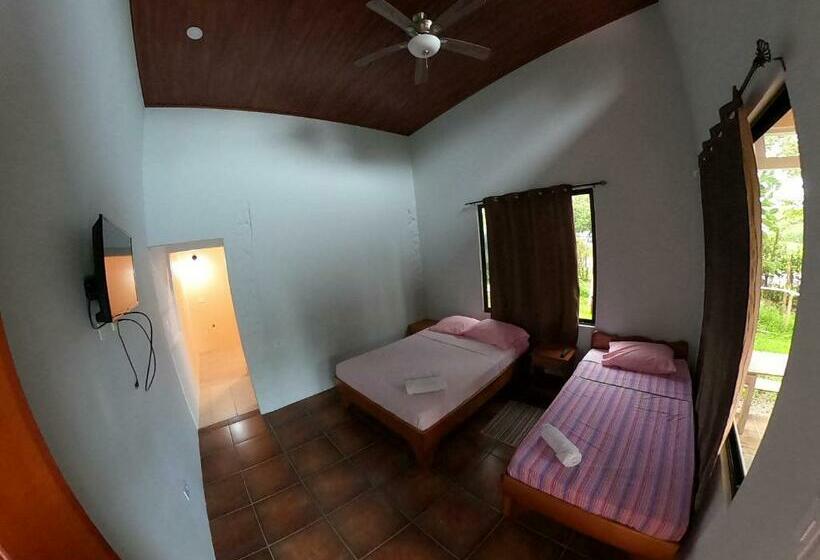 Quarto Triplo Estandar, Laureles Collection Uvita   Cabinas Los Laureles