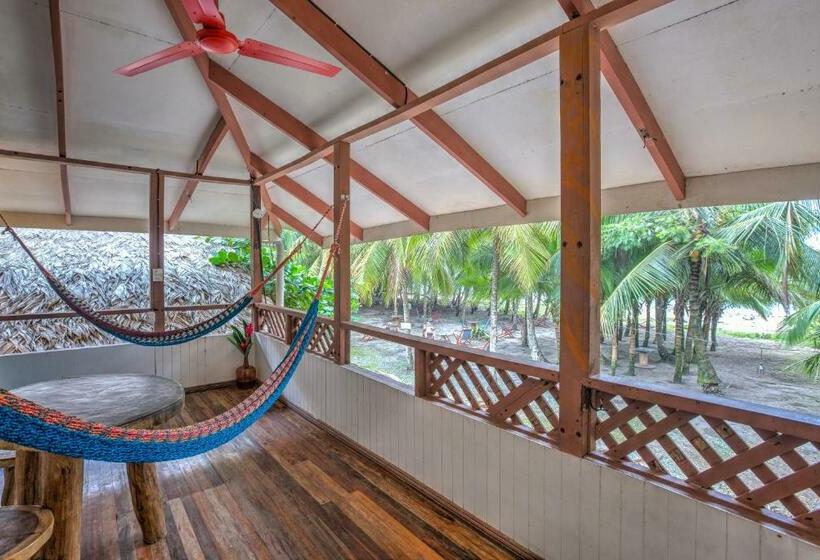 Номер Стандарт Совместная Ванная, Playa 506 Beachfront Hostel