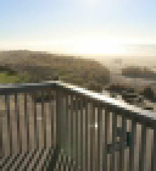 סוויטה, Sunset Surf Motel