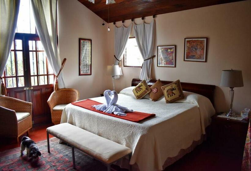 Королевский Номер, Cariari Bed & Breakfast