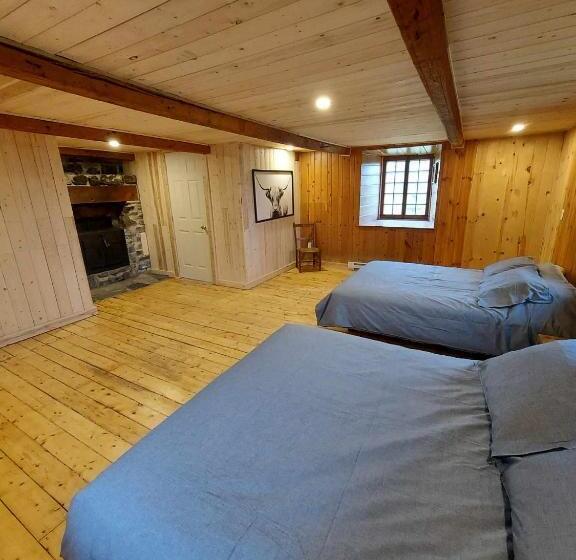 Номер Deluxe, Auberge Le P Tit Bonheur   Hostel
