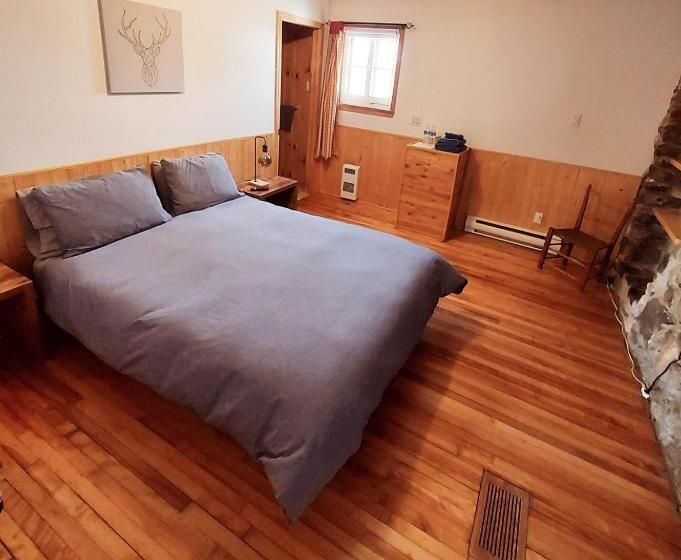 标准间, Auberge Le P Tit Bonheur   Hostel