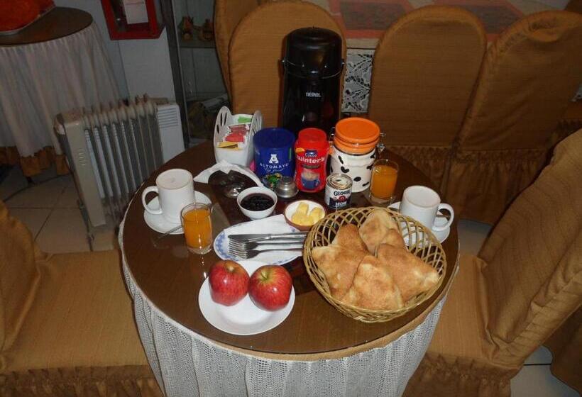 Четырехместный Номер Стандарт, Hostal Virgen De Las Nieves Ii